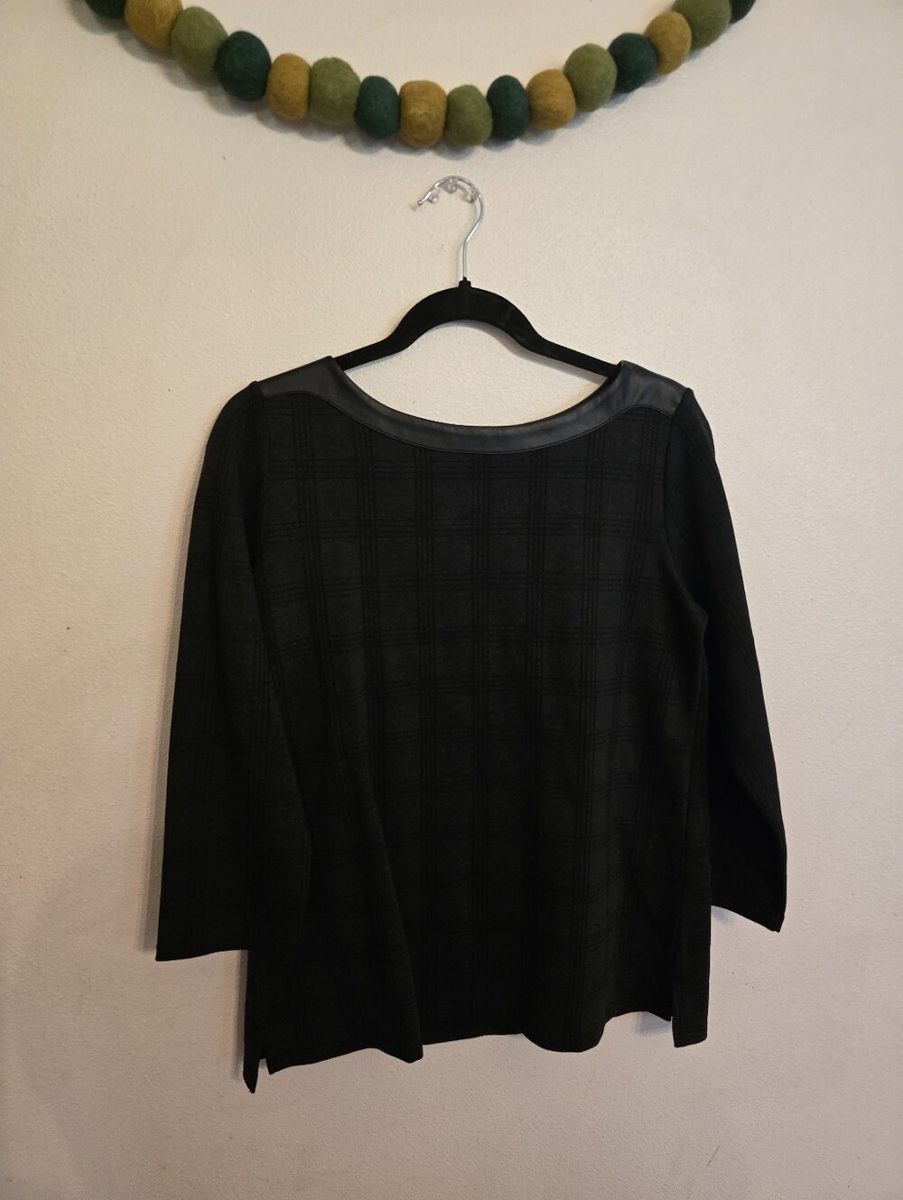 Ann Taylor Factory Women's Soft Dark Plaid Tunic Faux Leather Trim Size M Black